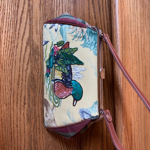 Isabelle Fiore "Duck" handbag - Picture 7 of 10